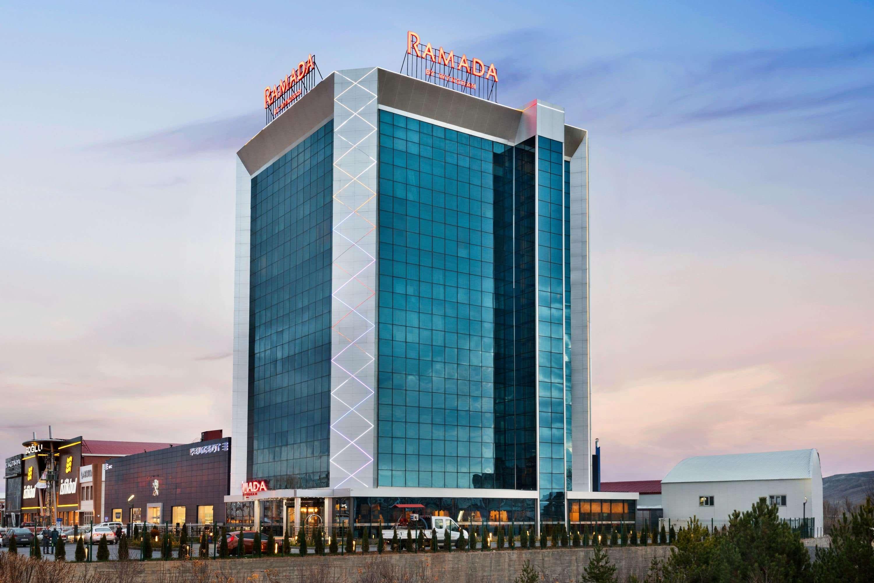 Ramada By Wyndham Sivas Ξενοδοχείο Εξωτερικό φωτογραφία